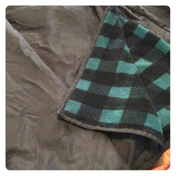 Woolrich Other - Woolrich Waterproof Outdoor Fleece Blanket